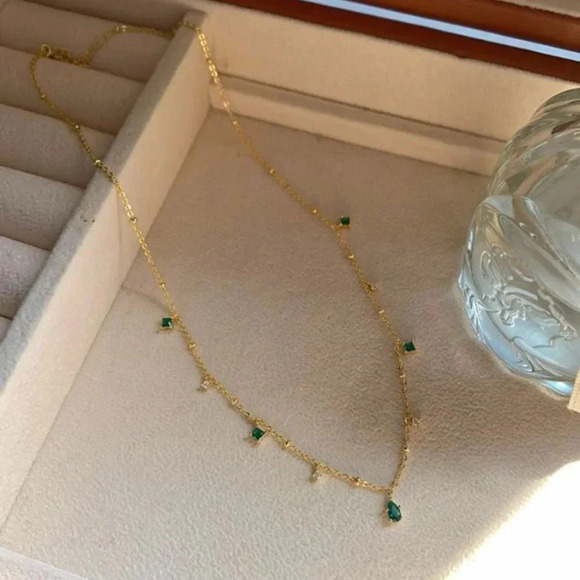 925 Sterling Silver Dainty Emerald Drops Necklace - Picture 3 of 7
